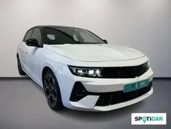 Blanco Usado 2023 Opel Astra | 33.990 €