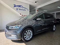 Gris / plata Usado 2017 VW Touran Advance Monovolumen | 21.900 € (Un poco caro)