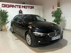 Negro Usado 2012 BMW 318 Comfort Edition Berlina | 12.500 € (Precio justo)