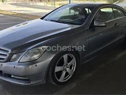 Gris / plata Usado 2012 Mercedes E220 Coupe | 10.900 € (Precio justo)