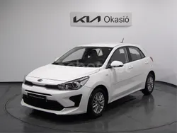 Blanco Usado 2021 Kia Rio Berlina | 15.490 € (Caro)