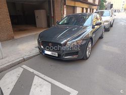 Gris / plata Usado 2018 Jaguar XF Portfolio Berlina | 24.900 € (Caro)