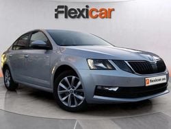 Gris Usado 2018 Skoda Octavia Style Berlina | 11.990 € (Super precio)