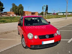 Rojo Usado 2003 VW Polo Trendline Berlina | 3900 € (Un poco caro)
