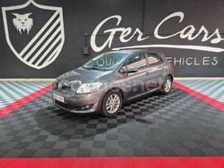 Gris / plata Usado 2008 Toyota Auris Luna Berlina | 6995 € (Precio justo)