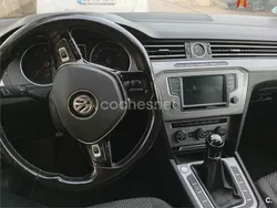 Negro Usado 2016 VW Passat Advance Familiar | 12.750 € (Precio justo)