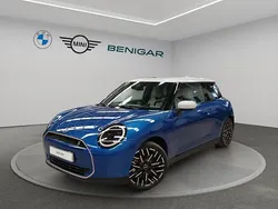 Azul Usado 2024 Mini Cooper SE Essential Utilitario | 39.000 € (Caro)