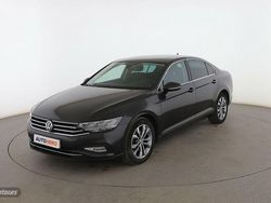 Gris Usado 2019 VW Passat Business Berlina | 18.599 € (Un poco caro)