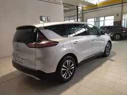 Gris Usado 2021 Renault Espace Zen Monovolumen | 31.750 € (Caro)