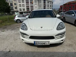 Blanco Usado 2012 Porsche Cayenne SUV | 19.000 € (Precio justo)