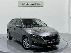Gris / plateado Usado 2024 Skoda Scala Ambition Utilitario | 17.950 € (Buen precio)