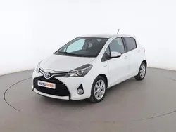 Blanco Usado 2017 Toyota Yaris Hybrid Advance Utilitario | 12.499 € (Caro)