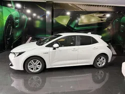 Blanco Usado 2021 Toyota Corolla Style Utilitario | 16.800 € (Precio justo)