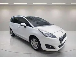 Blanco Usado 2016 Peugeot 5008 Style Monovolumen | 9500 € (Precio justo)