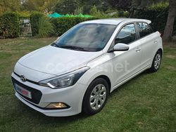 Blanco Usado 2017 Hyundai i20 Berlina | 8950 € (Precio justo)