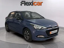 Azul Usado 2018 Hyundai i20 Berlina | 9490 € (Precio justo)