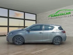 Gris metalizado Usado 2020 Lexus CT200h Business Edition | 17.700 € (Precio justo)