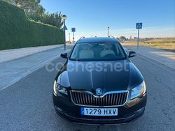 Verde Usado 2014 Skoda Superb Elegance Familiar | 9500 €