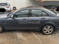Gris / plata Usado 2007 Mercedes C320 Avantgarde Berlina | 7200 € (Buen precio)
