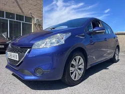 Blanco Usado 2014 Peugeot 208 Access Utilitario | 10.500 €
