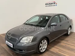 Gris / plata Usado 2006 Toyota Avensis Executive Berlina | 6900 € (Precio justo)