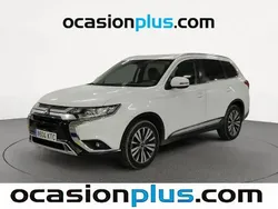 Blanco Usado 2019 Mitsubishi Outlander Motion SUV | 18.818 € (Precio justo)