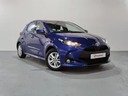 Azul Usado 2021 Toyota Yaris Hybrid Active Berlina | 19.480 € (Precio justo)