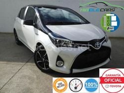 Blanco Usado 2016 Toyota Yaris Hybrid Advance Berlina | 11.450 € (Precio justo)