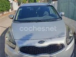 Gris / plata Usado 2015 Kia Carens Monovolumen | 7000 € (Precio justo)