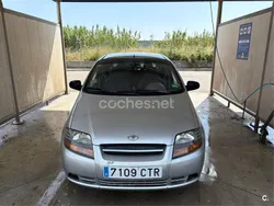 Gris / plata Usado 2004 Chevrolet Kalos SE Berlina | 1200 € (Precio justo)