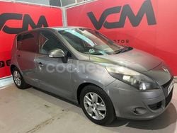 Gris / plata Usado 2011 Renault Scénic III Monovolumen | 3990 € (Buen precio)