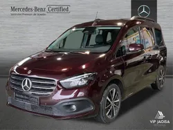 Rojo Usado 2022 Mercedes T180 Monovolumen | 27.104 € (Precio justo)