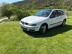 Blanco Usado 2002 Seat Leon Stella Berlina | 2500 € (Un poco caro)