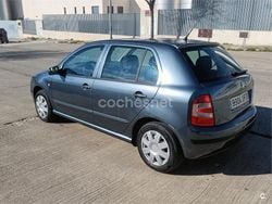 Gris / plata Usado 2005 Skoda Fabia Classic Utilitario | 3499 € (Un poco caro)