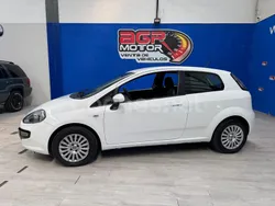Blanco Usado 2011 Fiat Punto Evo Dynamic Utilitario | 5999 €