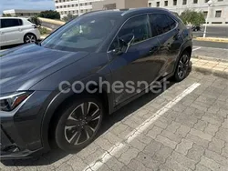 Gris / plata Usado 2023 Lexus UX SUV | 29.000 € (Buen precio)