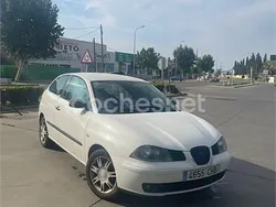 Blanco Usado 2003 Seat Ibiza Stella Berlina | 2200 € (Precio justo)