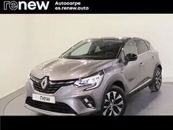 Gris Usado 2023 Renault Captur Techno SUV | 18.815 € (Precio justo)