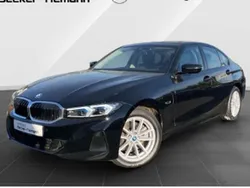 Negro Usado 2023 BMW 330e Berlina | 39.500 € (Precio justo)