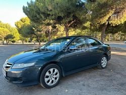 Gris / plata Usado 2007 Honda Accord Executive Berlina | 3200 € (Super precio)