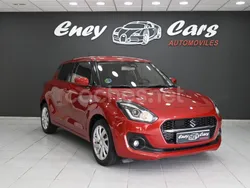 Rojo Usado 2021 Suzuki Swift GLX Berlina | 13.995 € (Un poco caro)