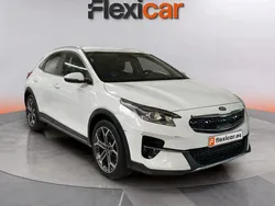 Blanco Usado 2021 Kia XCeed SUV | 13.990 € (Precio justo)