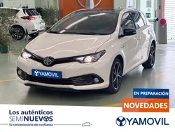 Blanco Usado 2018 Toyota Auris Hybrid Edition Berlina | 18.350 € (Un poco caro)