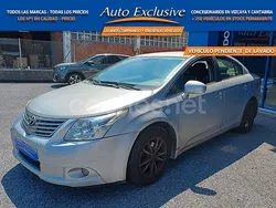 Gris / plata Usado 2010 Toyota Avensis Active Berlina | 5490 € (Precio justo)