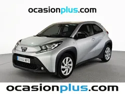 Gris Usado 2024 Toyota Aygo Play Utilitario | 13.728 € (Precio justo)