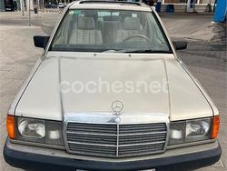 Beige Usado 2001 Mercedes C250 Classic Familiar | 2500 €