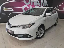 Blanco Usado 2018 Toyota Auris Hybrid Active Utilitario | 14.990 € (Precio justo)