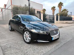 Negro Usado 2014 Jaguar XF Premium Luxury Berlina | 12.500 € (Un poco caro)