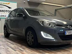 Gris Usado 2014 Hyundai i20 GO! Utilitario | 7999 € (Precio justo)