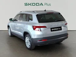 Gris plata Usado 2021 Skoda Karoq Ambition SUV | 24.990 € (Precio justo)